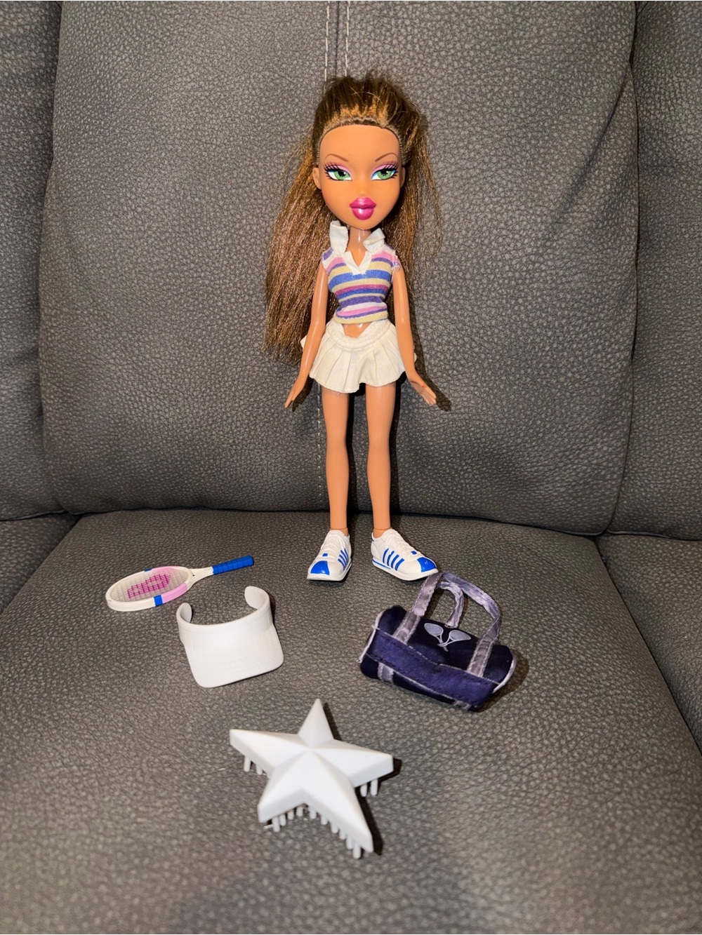 Bratz Play Sports Tennis Fianna - see photos for damages